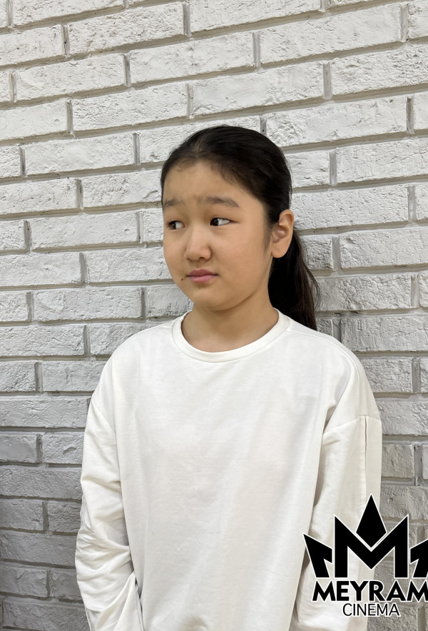 Айша Исадина