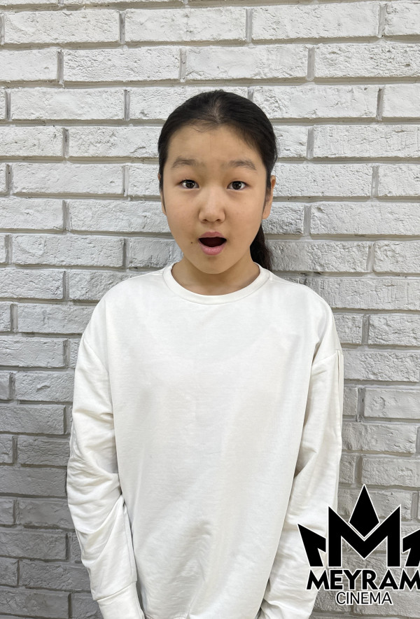 Айша Исадина