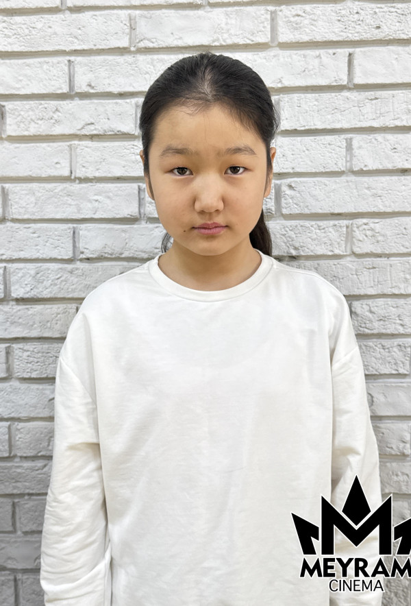 Айша Исадина