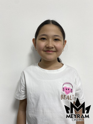 Айша Искакова