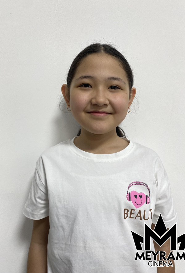 Айша Искакова