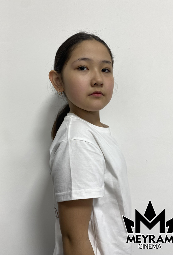 Айша Искакова