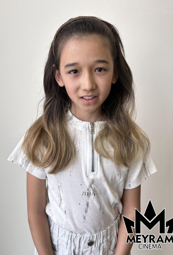 Аяна Атажан