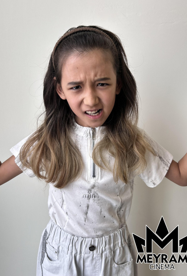 Аяна Атажан