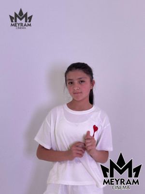 Назмина Ахмадтанова