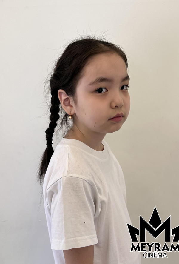 Жансая Момбек