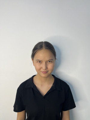 Аянат Султанова