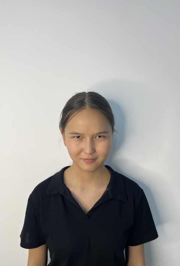 Аянат Султанова