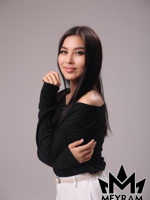 Айнұр Өзенбай