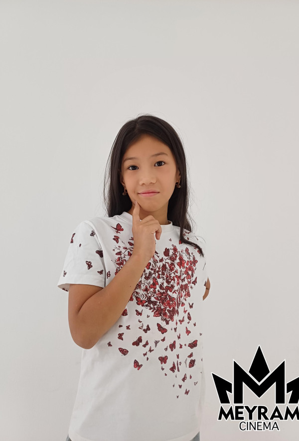 Айша Саттар