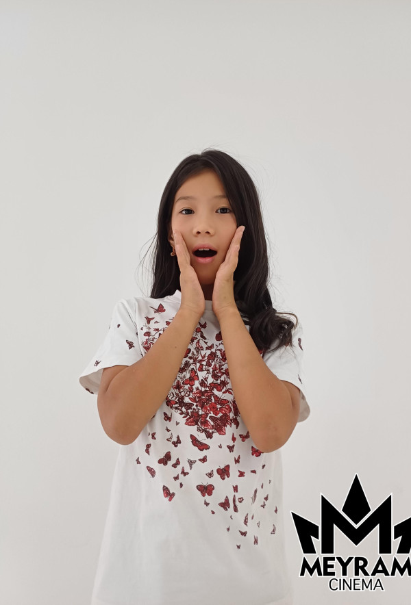 Айша Саттар