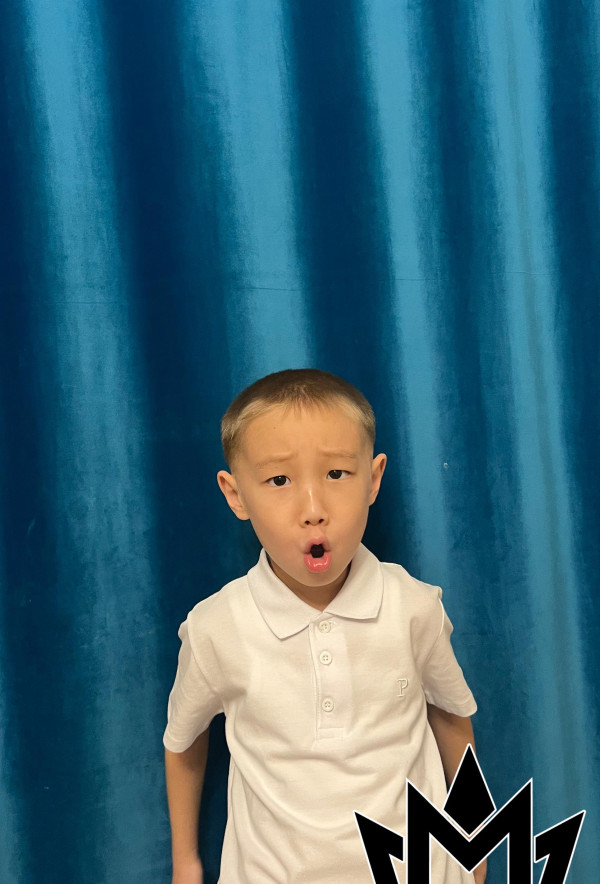 Санжар Жанат